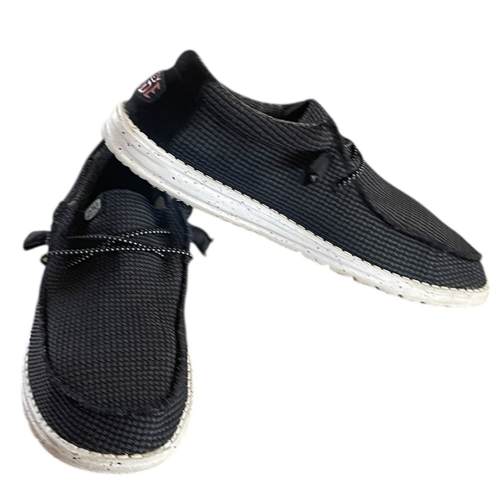 Hey Dude Wally Sport Mesh slip on shoes. Size 10M GUC